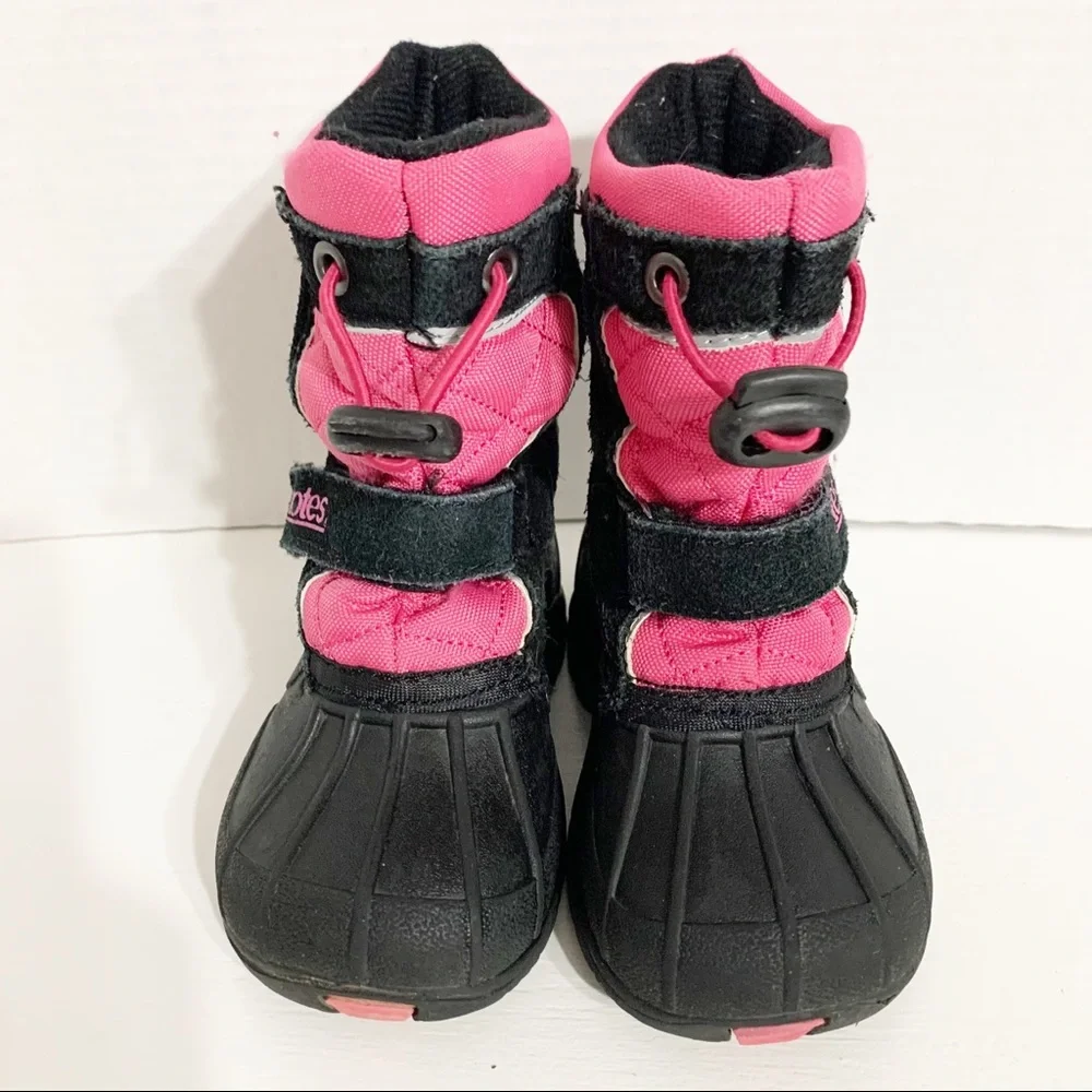 Totes Tammy Sued Nylon Waterproof Insulated Winter Snow Boots Velcro Drawstring